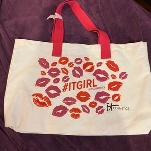 It cosmetics tote